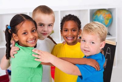 ارتقا مهارت های ارتباطی و اجتماعی در کودکان و نوجوانان